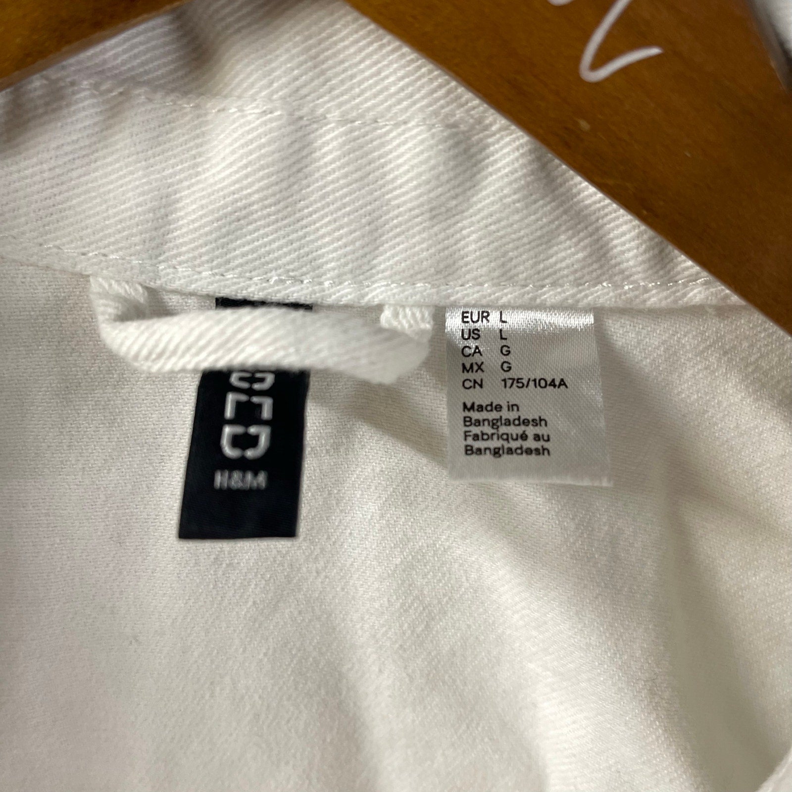 Distressed White Jean Jacket Shirt Divided by H&M Large Chore Work